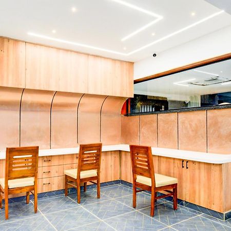 היידראבד Townhouse Aarav Business Hotel מראה חיצוני תמונה